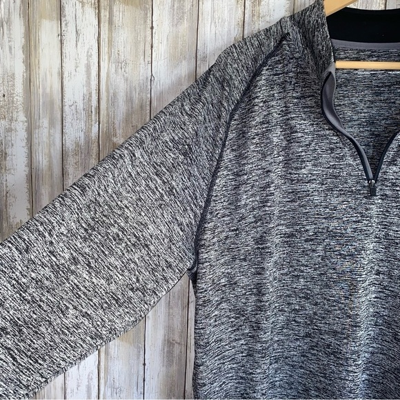 Under Armor 1/4 Zip Loose Grey Heather Jacket - Picture 4 of 5